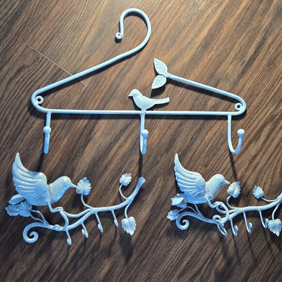 Rustic/Farmhouse/Cottagecore Style Set of Iron Bird-themed Hooks (SET OF THREE) - Picture 5 of 7